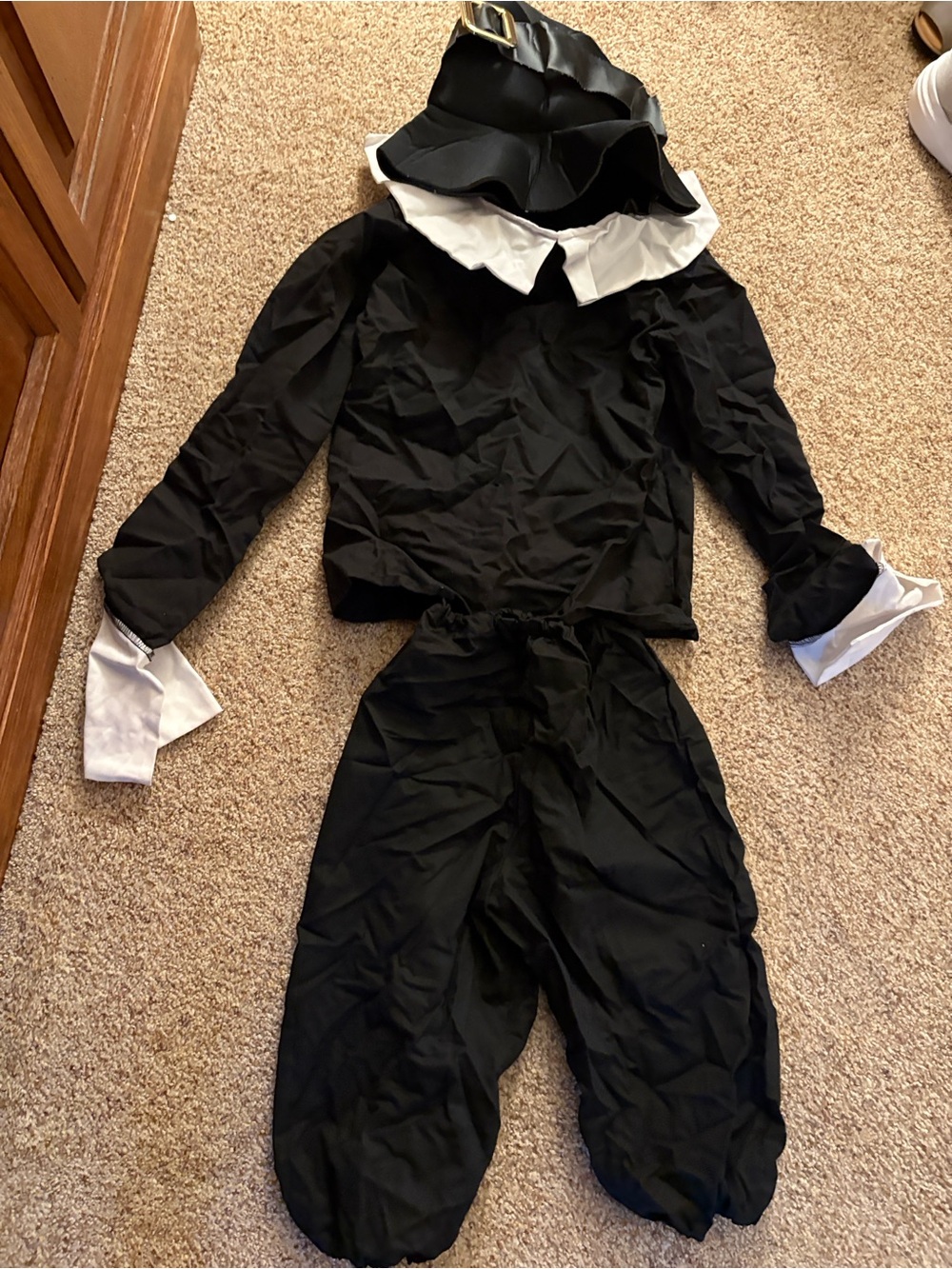 Kids Black Pilgrim Costume with White Collar and Cuffs-Approx size 10